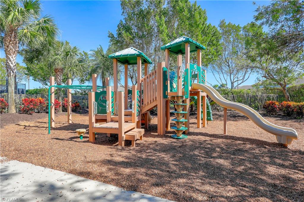 ESPLANADE AT HACIENDA LAKES - Residential Lease