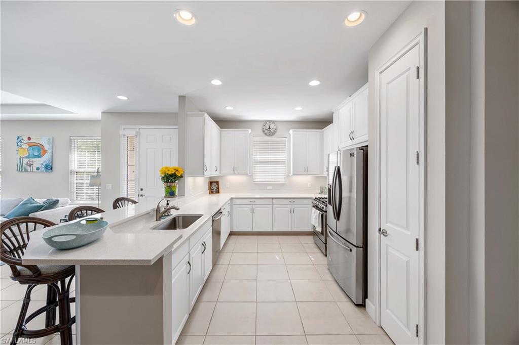 ESPLANADE AT HACIENDA LAKES - Residential Lease