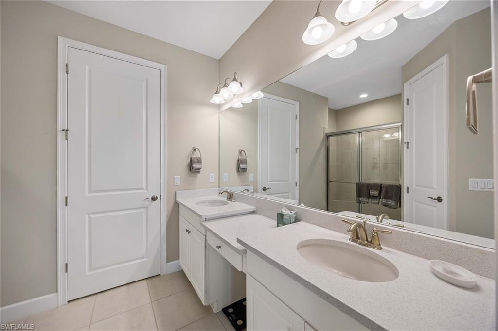 ESPLANADE AT HACIENDA LAKES - Residential Lease