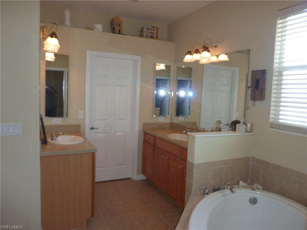 STONEYBROOK - Residential