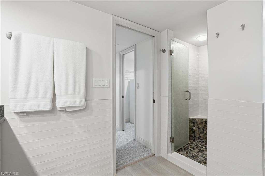 ADMIRALTY POINT - Residential