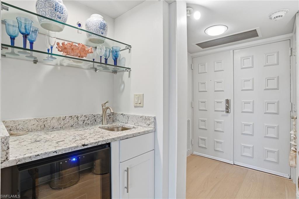 ADMIRALTY POINT - Residential