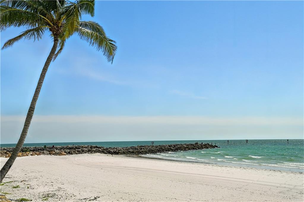 ADMIRALTY POINT - Residential