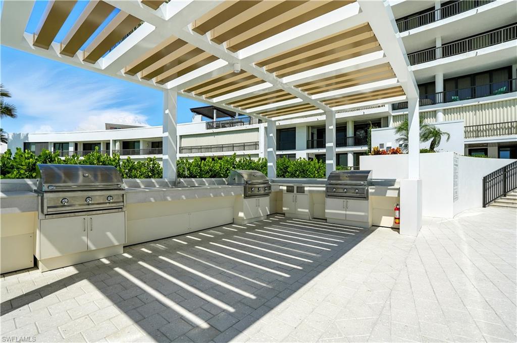 ADMIRALTY POINT - Residential