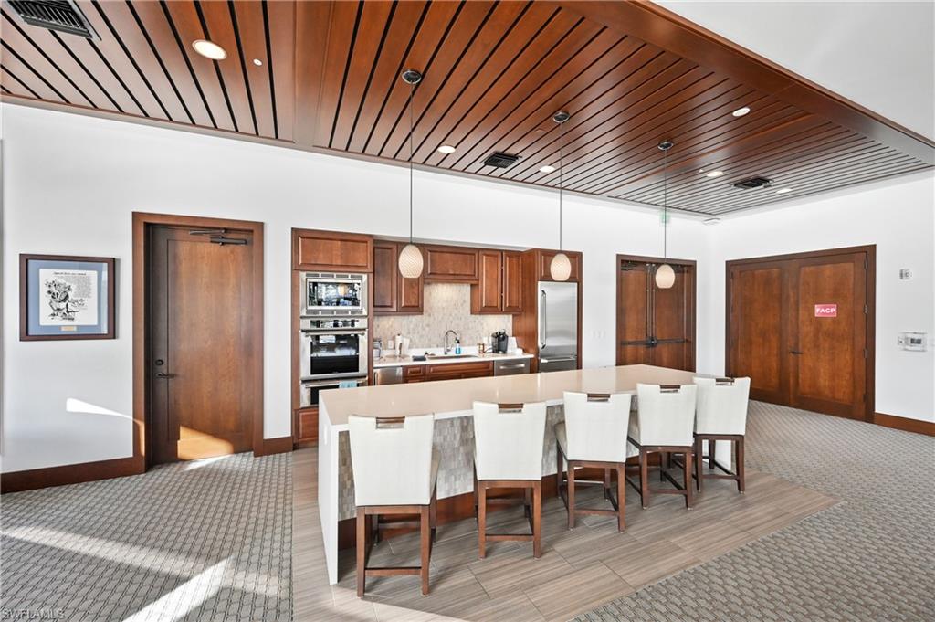 ADMIRALTY POINT - Residential