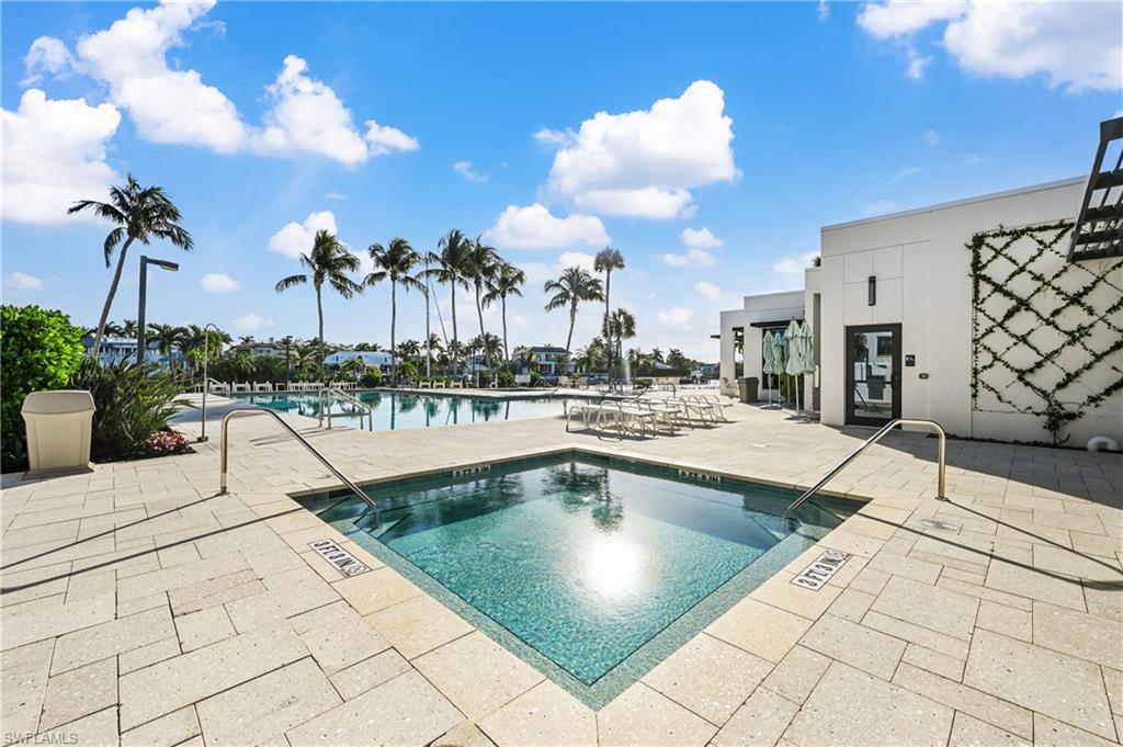 ADMIRALTY POINT - Residential