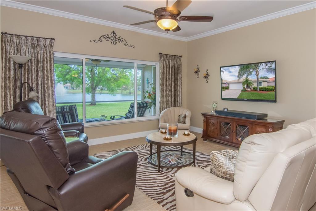 THE SHORES - Residential