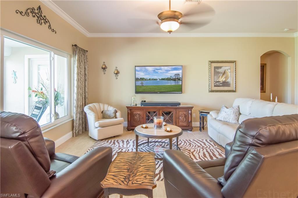 THE SHORES - Residential
