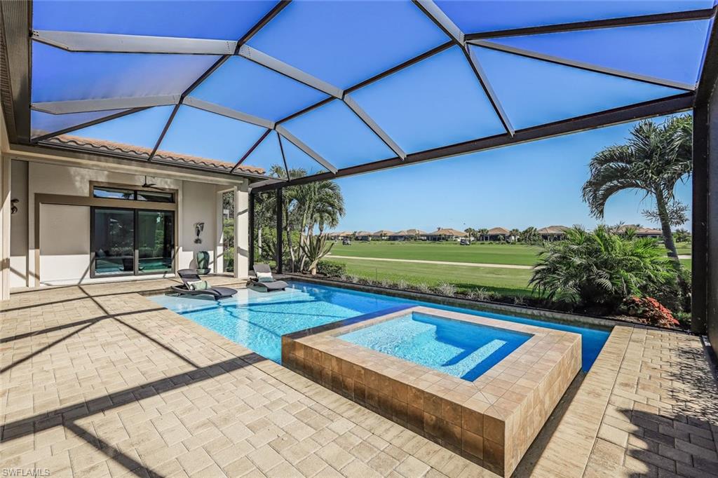 ESPLANADE - Residential