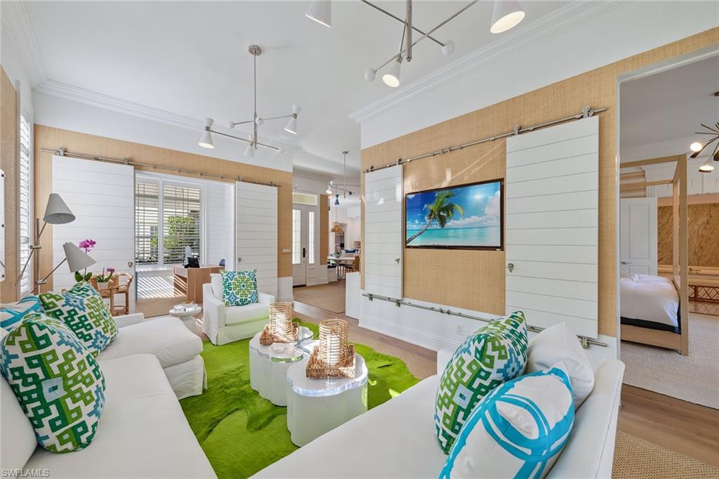 VILLA LA PALMA AT BAY COLONY - Residential