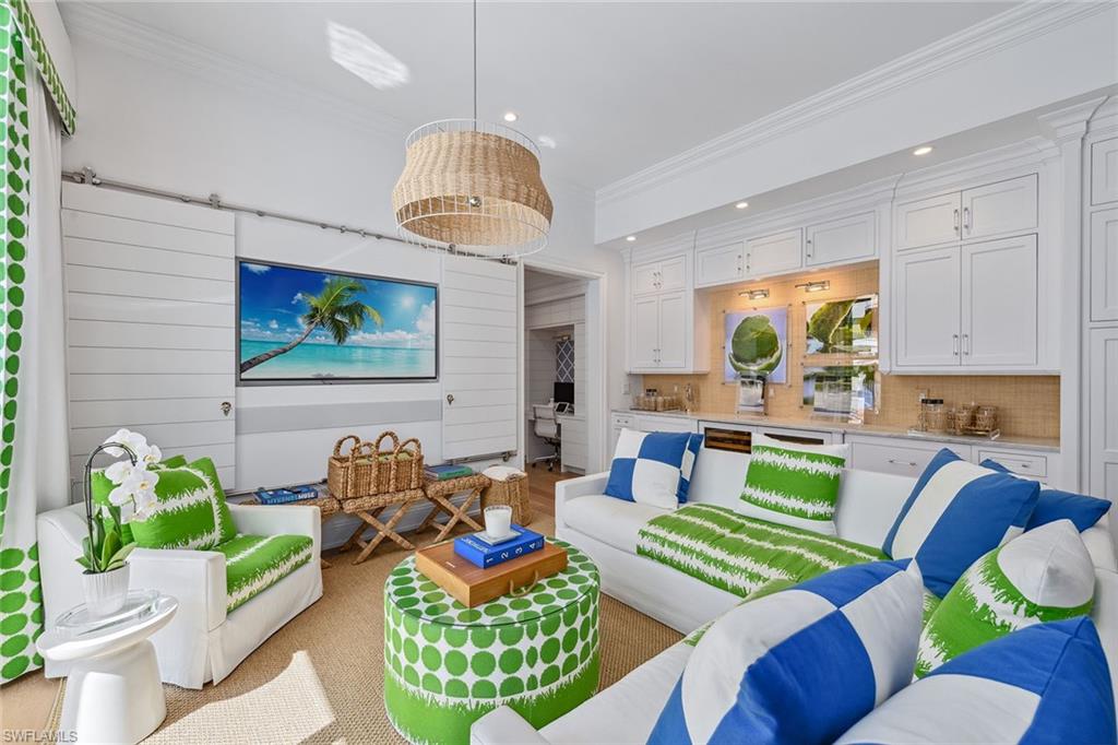 VILLA LA PALMA AT BAY COLONY - Residential