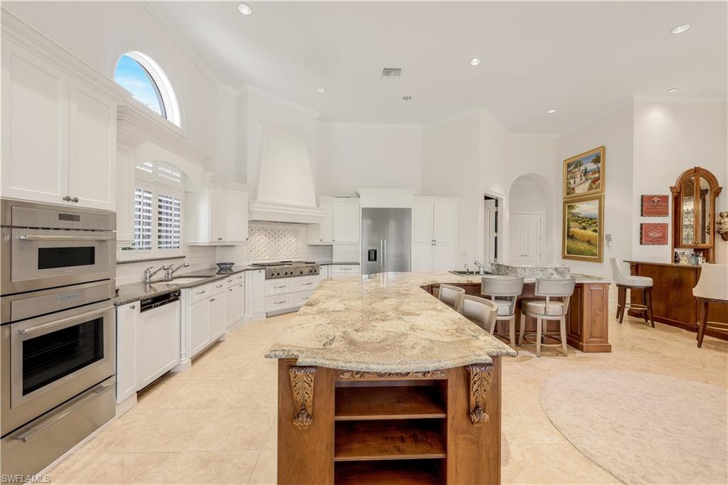 BAY WOODS - Residential