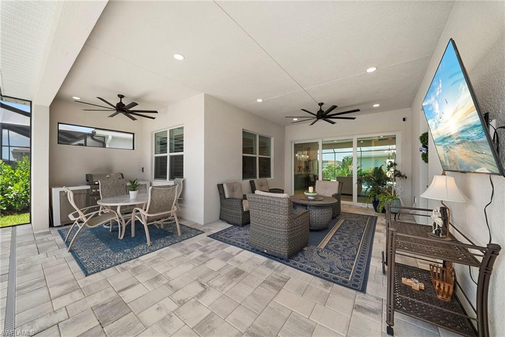 SEVEN SHORES - Residential