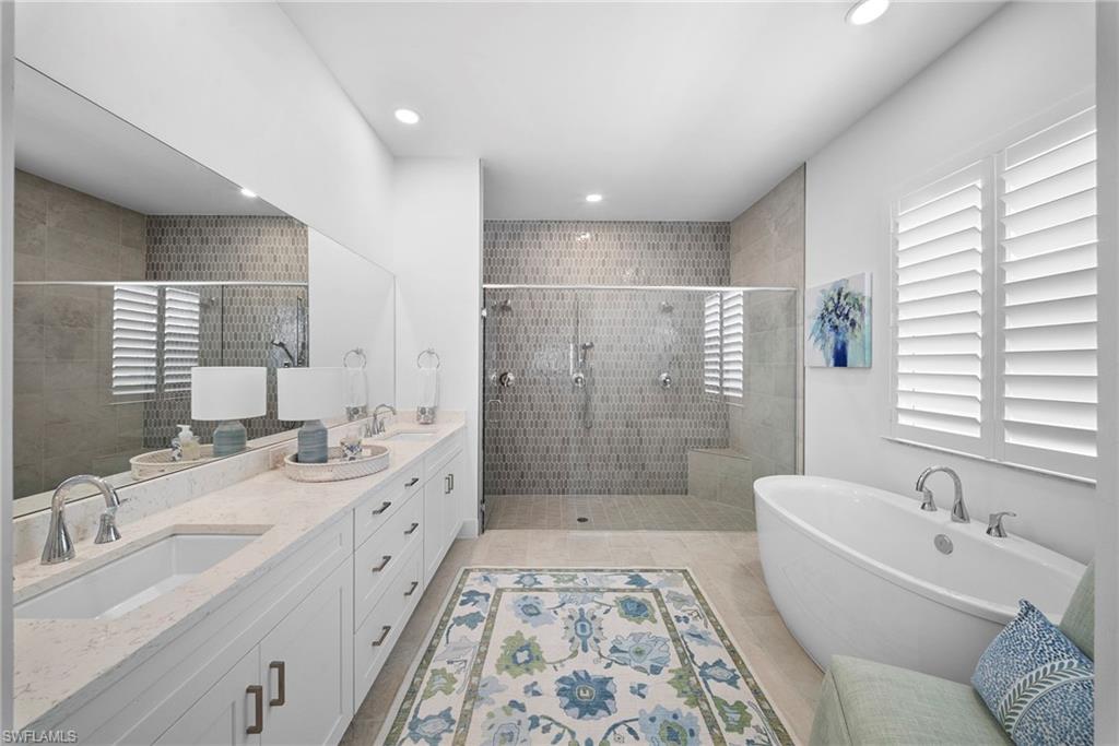 SEVEN SHORES - Residential