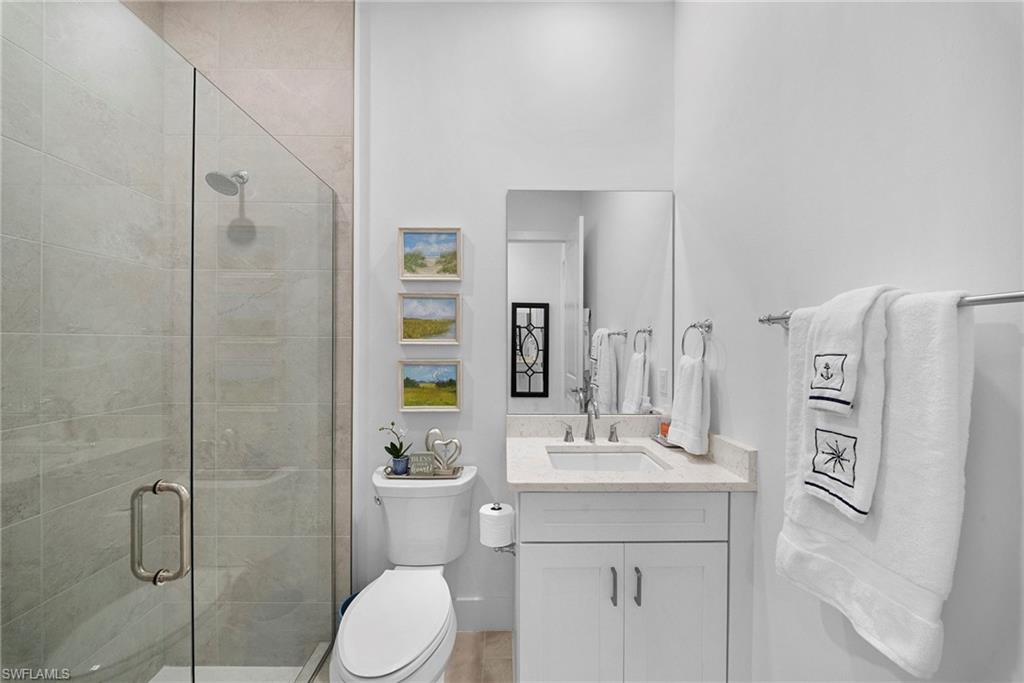 SEVEN SHORES - Residential