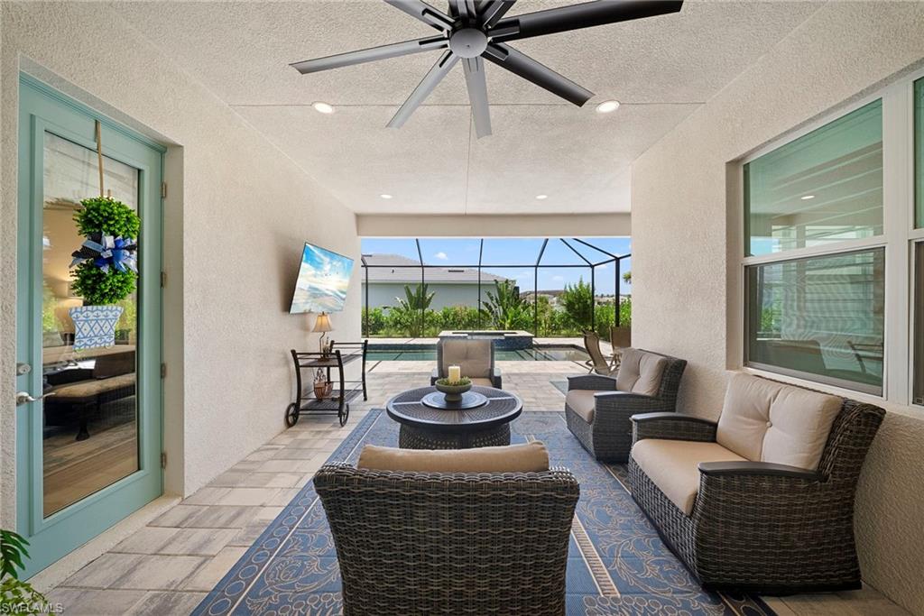 SEVEN SHORES - Residential