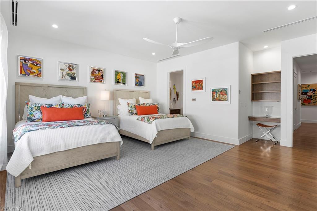 AQUALANE SHORES - Residential