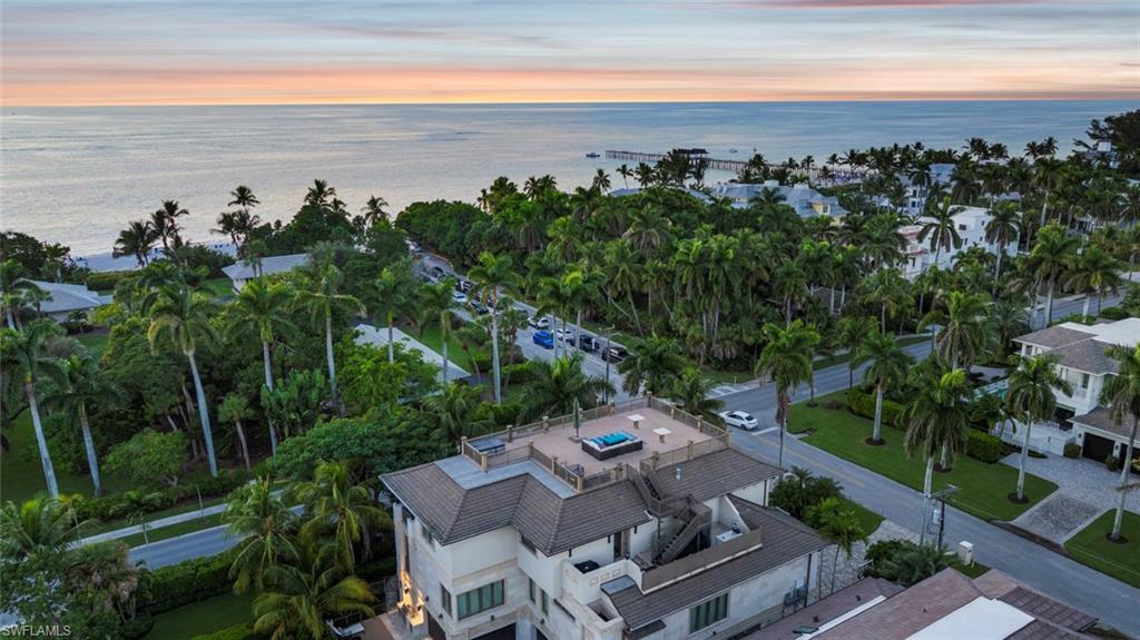 AQUALANE SHORES - Residential