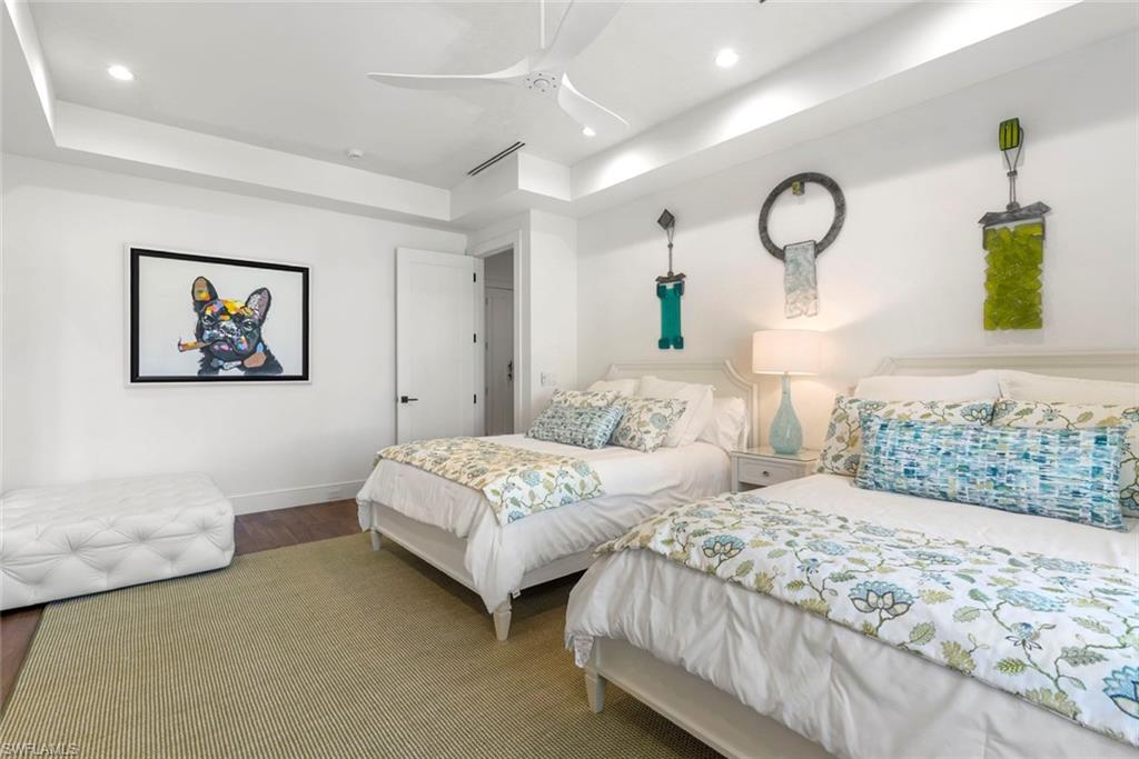 AQUALANE SHORES - Residential