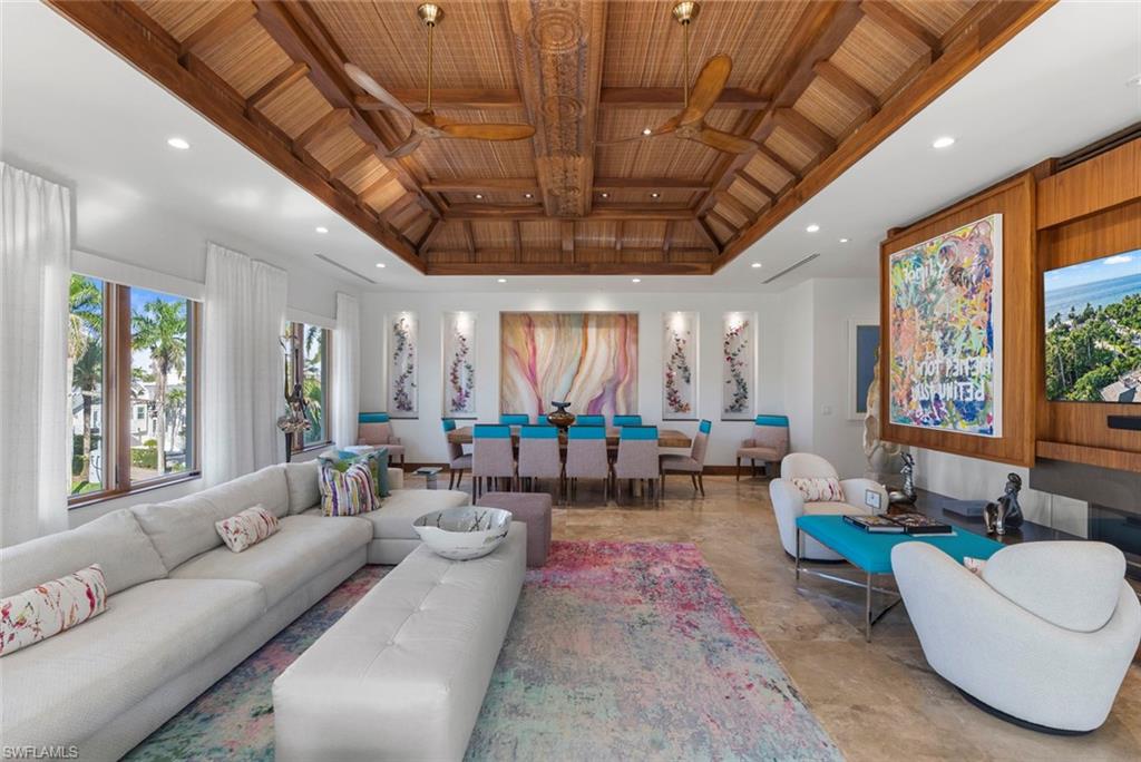 AQUALANE SHORES - Residential