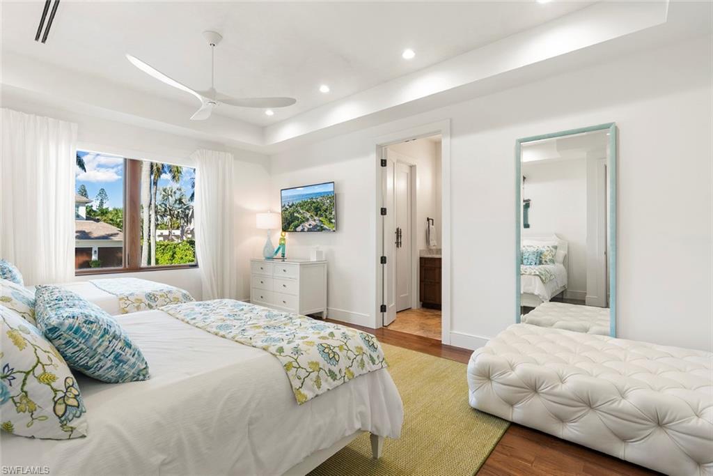 AQUALANE SHORES - Residential