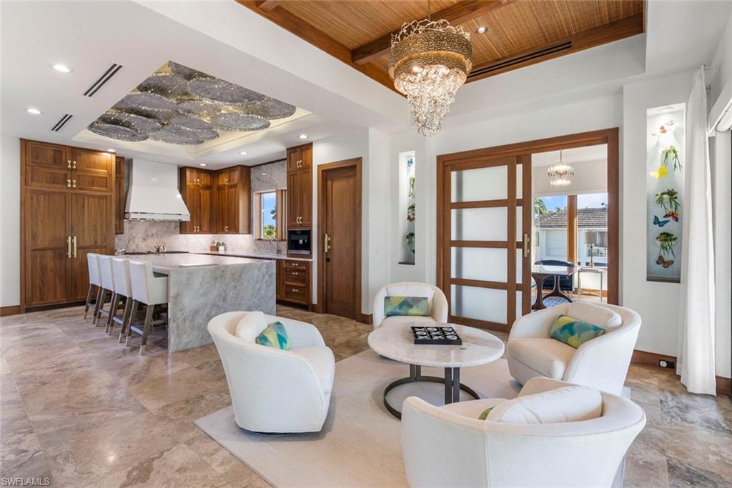 AQUALANE SHORES - Residential