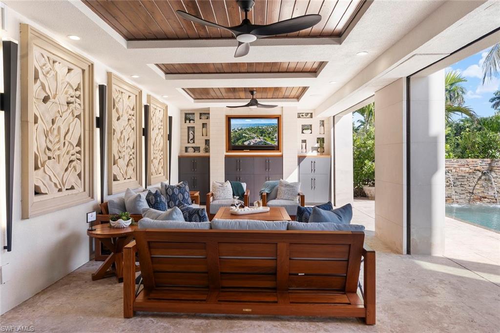 AQUALANE SHORES - Residential