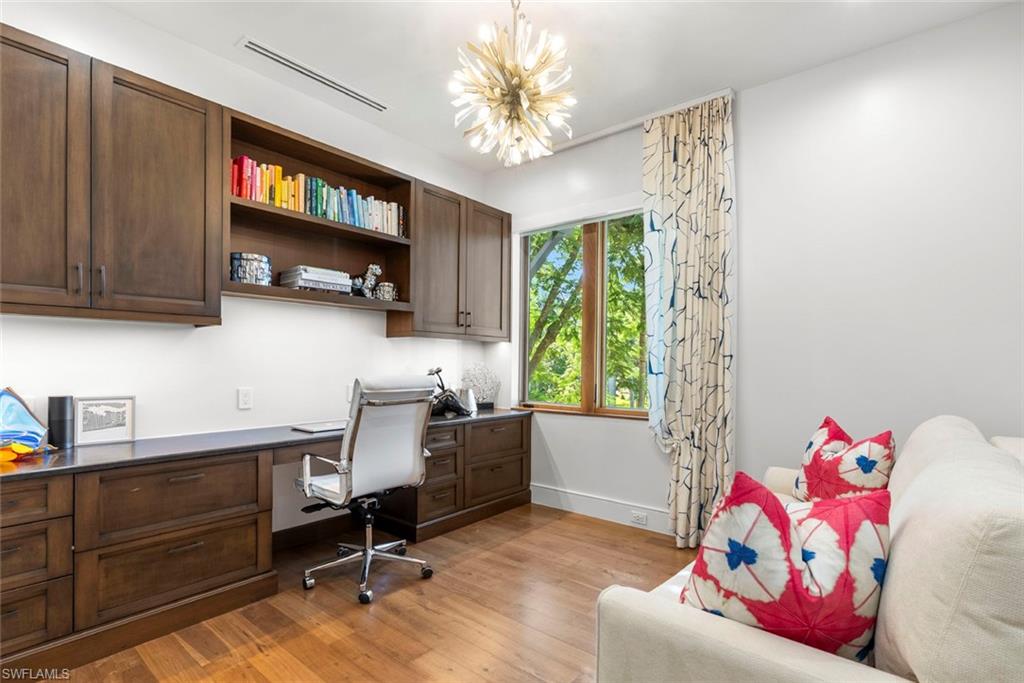 AQUALANE SHORES - Residential