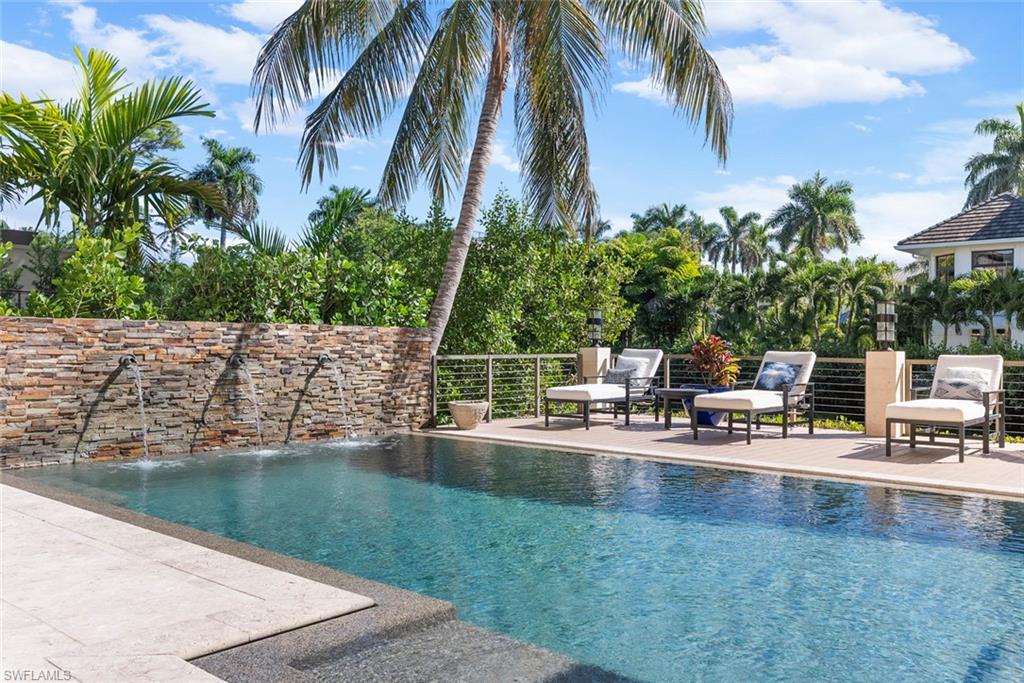 AQUALANE SHORES - Residential