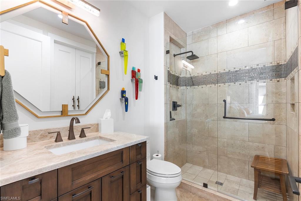 AQUALANE SHORES - Residential