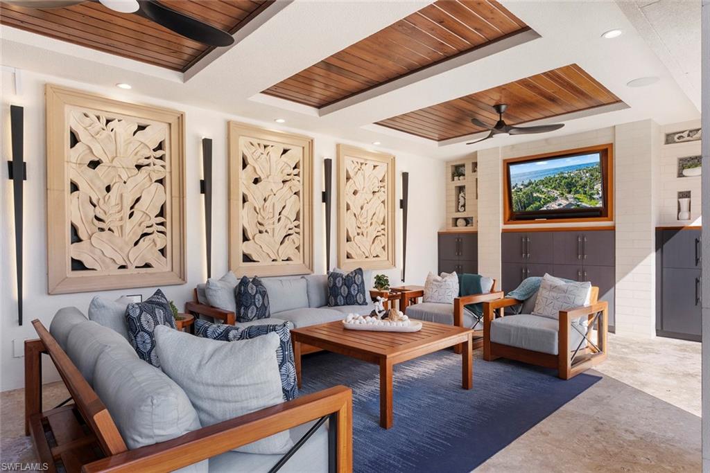 AQUALANE SHORES - Residential