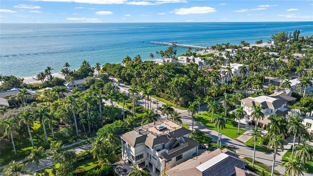 AQUALANE SHORES - Residential