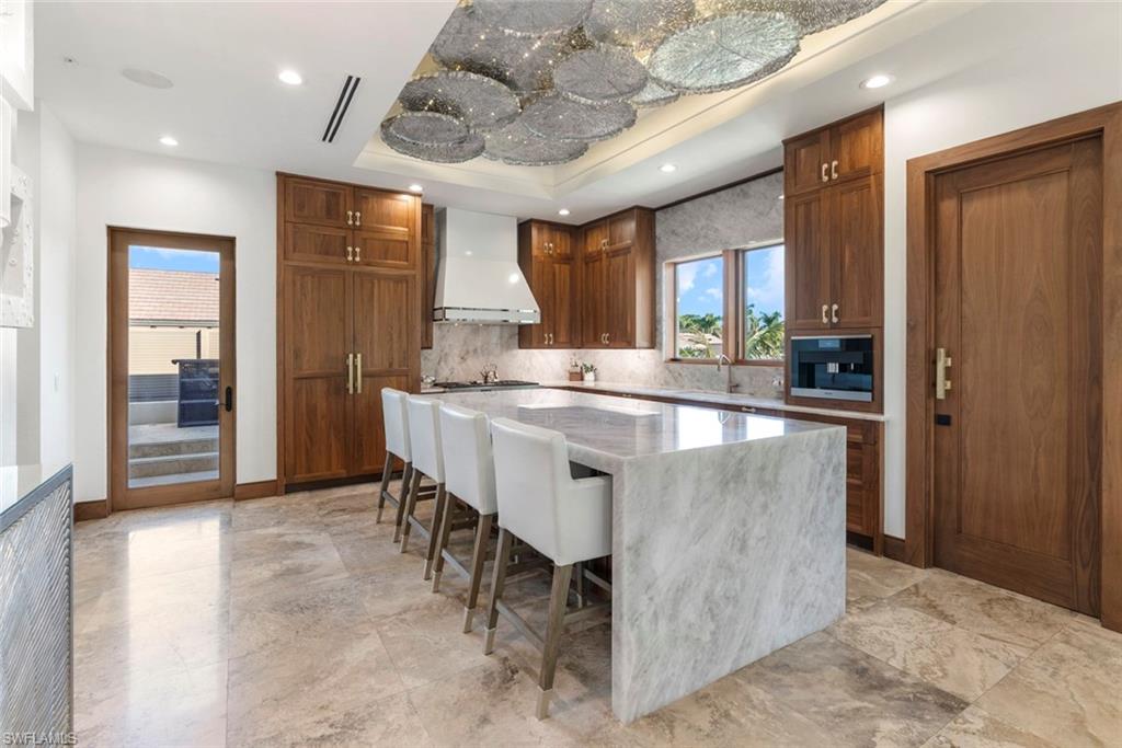 AQUALANE SHORES - Residential