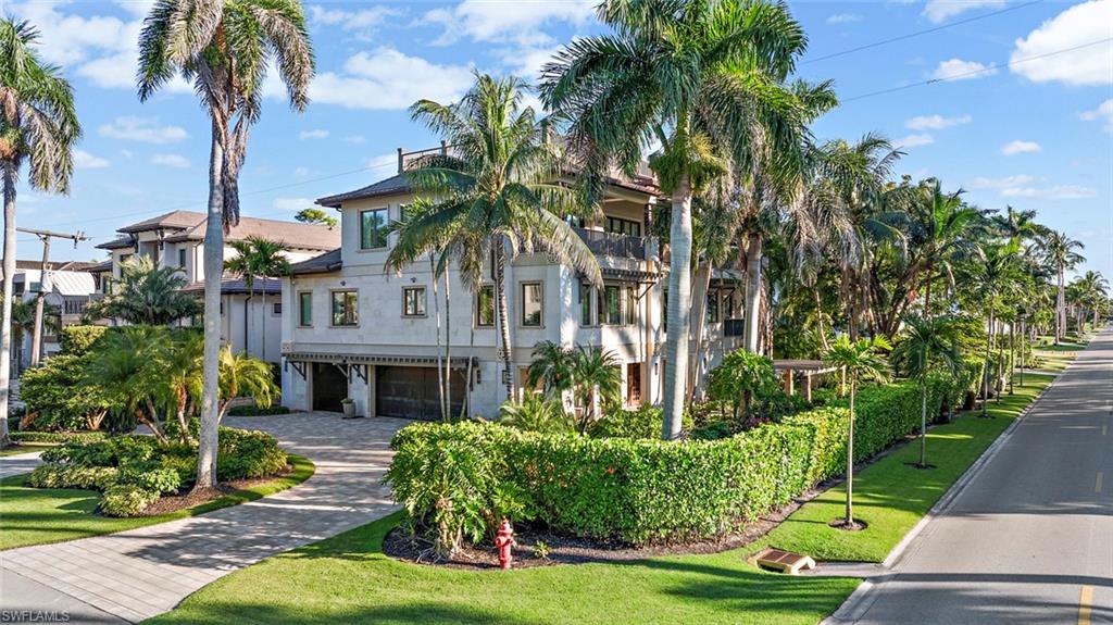 AQUALANE SHORES - Residential