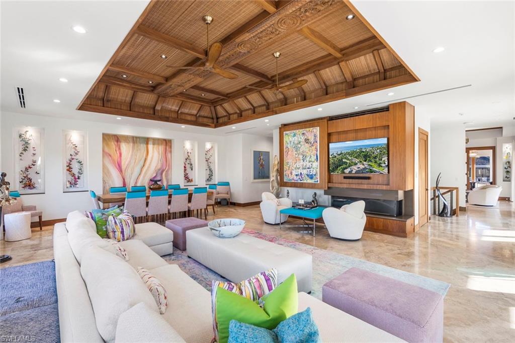 AQUALANE SHORES - Residential
