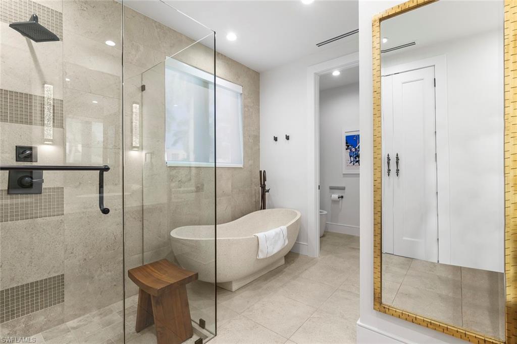 AQUALANE SHORES - Residential