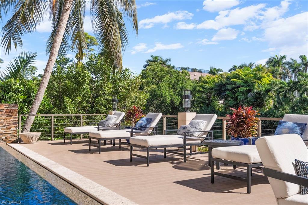 AQUALANE SHORES - Residential