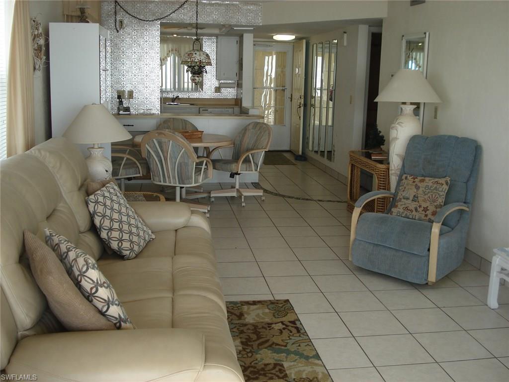 ESTERO SANDS - Residential