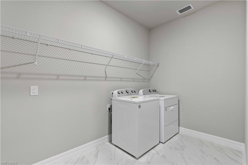 CRESCENT LAKES - Residential Lease