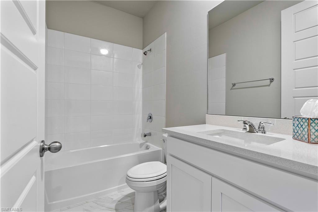 CRESCENT LAKES - Residential Lease