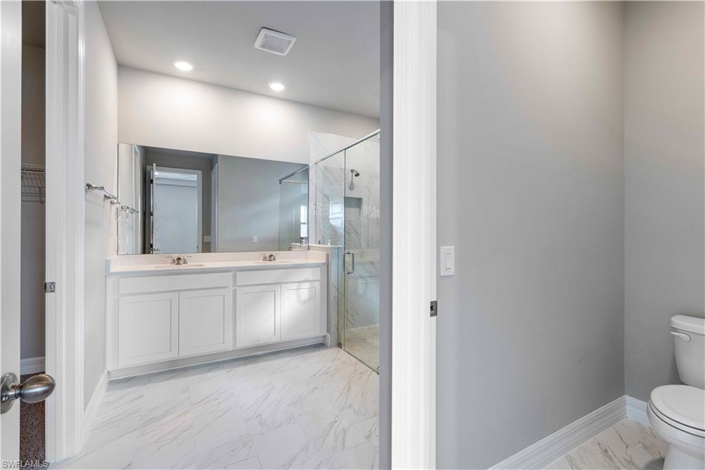 CRESCENT LAKES - Residential Lease