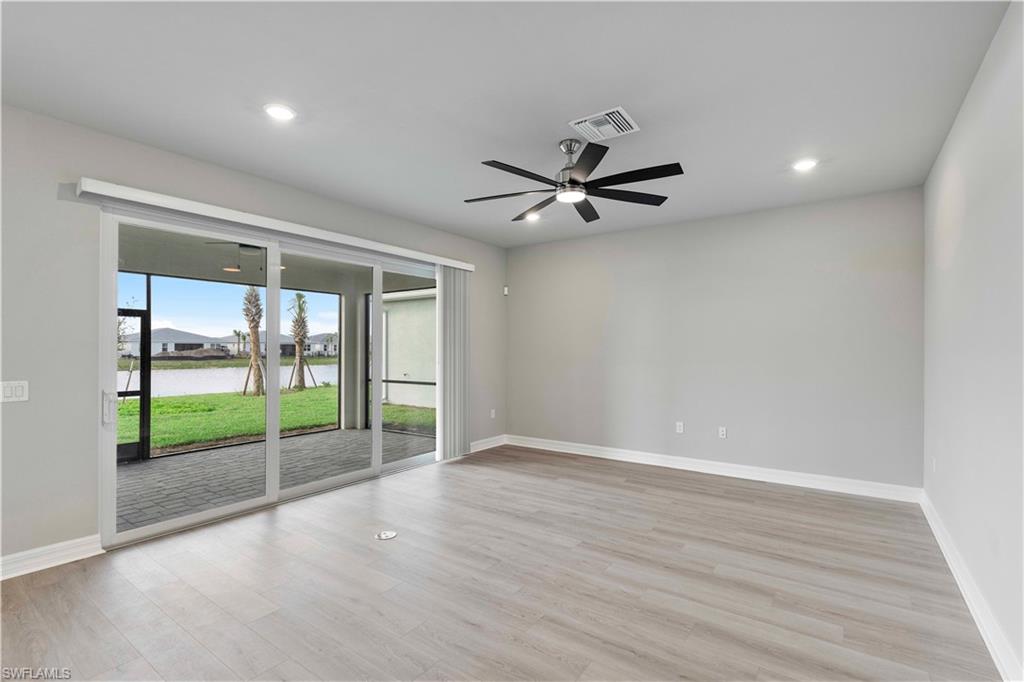 CRESCENT LAKES - Residential Lease