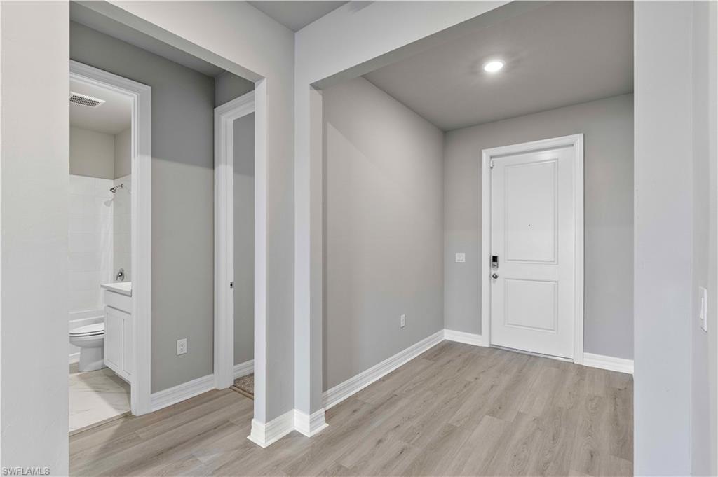 CRESCENT LAKES - Residential Lease