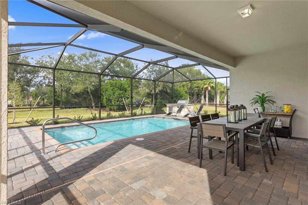 PORTICO - Residential
