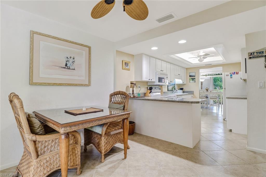 WINDJAMMER VILLAGE AT THE LAND - Residential