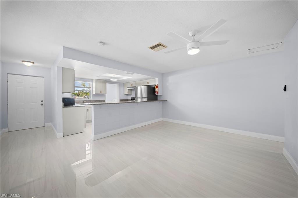 PINE MANOR - Residential Lease
