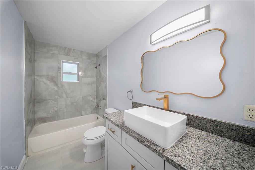 PINE MANOR - Residential Lease