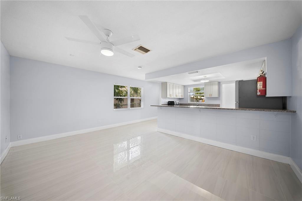 PINE MANOR - Residential Lease