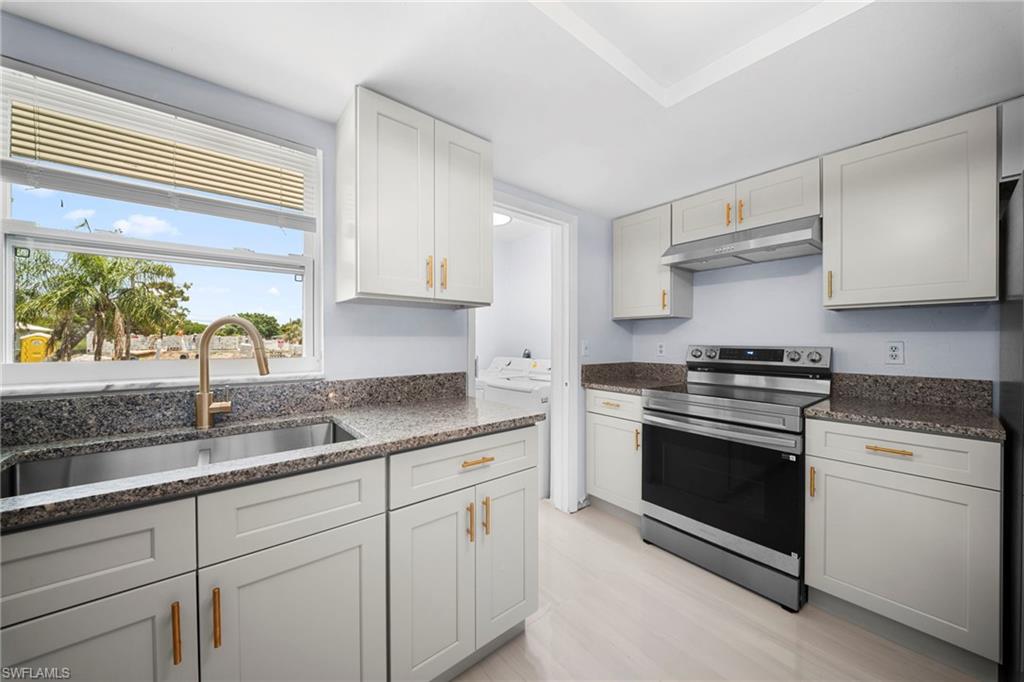 PINE MANOR - Residential Lease
