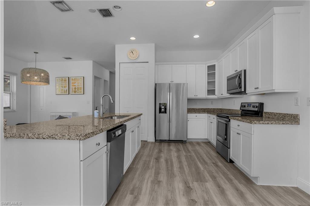 MAPLE RIDGE RESERVE - Residential Lease